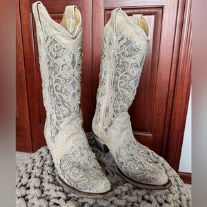 Corral Cream Embroidered Women's Boots